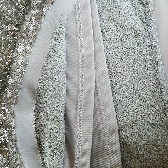 Olive & Oak Sequin Mini Skirt - Picture 6 of 7